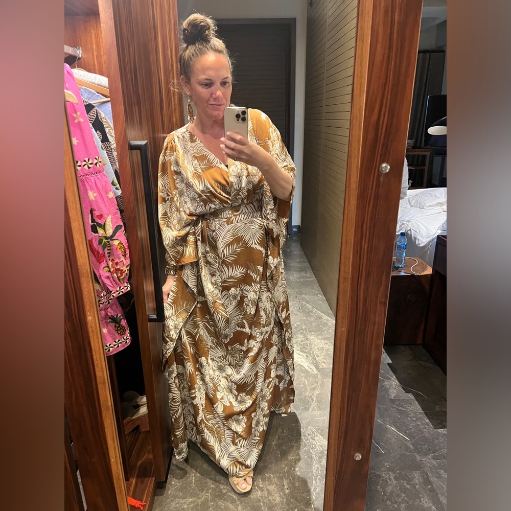 Lulus tropical maxi dress